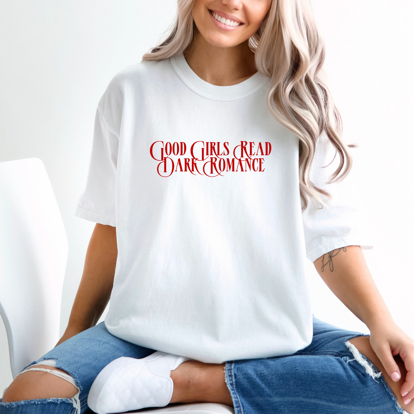 Good Girls Read Dark Romance Tee - WHITE